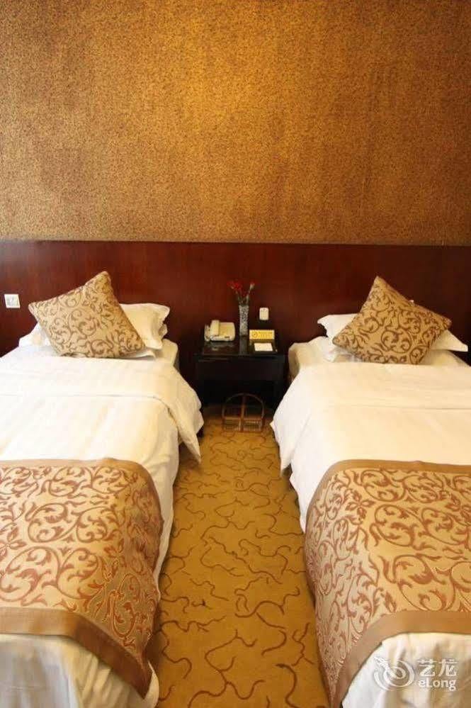 New Century Fengming Resort Zaozhuang Exterior photo